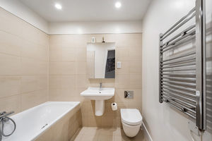 Family Bathroom- click for photo gallery